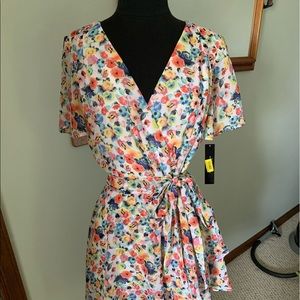 Tahari  Floral Print Ruffle Dress Size 10